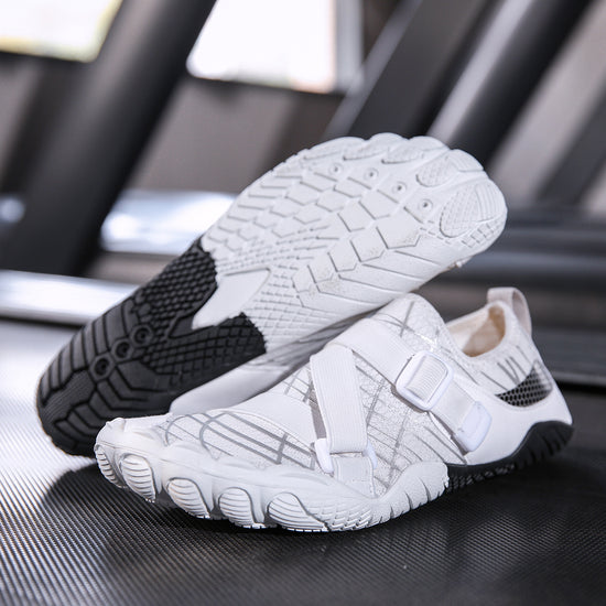 Fitness Yoga Outdoor Large Size Hiking Shoes Lion-Tree